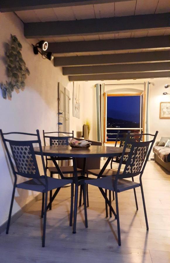 Menton, Centre Historique, Vue Mer Exteriör bild